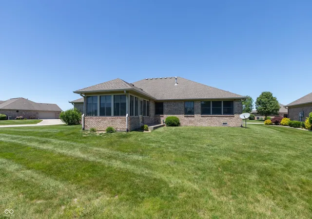 2nd image of 1185 Spencer Dr, Brownsburg, IN 46112 | MLS# 22105772