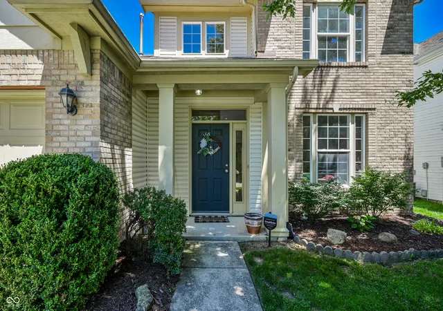 Photo 3 of Single family home for sale at 3586 Seminole Dr, Carmel, IN 46032 | MLS# 22105796 | Listing updated on 2026-09-22