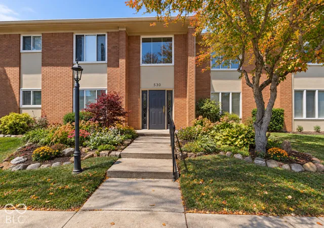 Condo for sale at 530 Hunters #D, Carmel, IN 46032 | MLS# 22105801