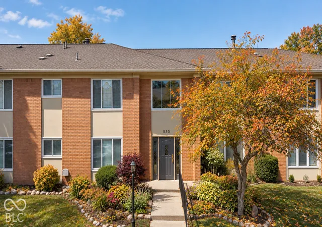Photo 2 of Condo for sale at 530 Hunters #D, Carmel, IN 46032 | MLS# 22105801 | Listing updated on 2026-10-26