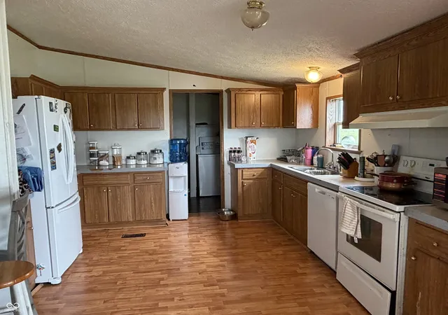 Homes for sale in Lewisville, IN | 11768 N 700 E, Lewisville, IN 47352 | MLS# 22105828