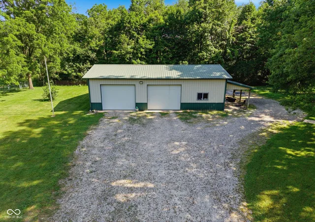 Homes for sale in Morgantown, IN | 4562 W Division Rd, Morgantown, IN 46160 | MLS# 22105835
