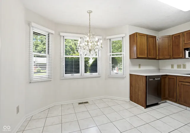 image of 5201 Greenwillow Rd, Indianapolis, IN 46226 | MLS# 22105870