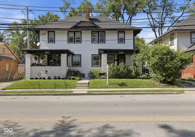 Photo 2 of Sale Pending at 642 E 54th Street, Indianapolis, IN 46220 | MLS# 22105879 | Listing updated on 2026-08-31
