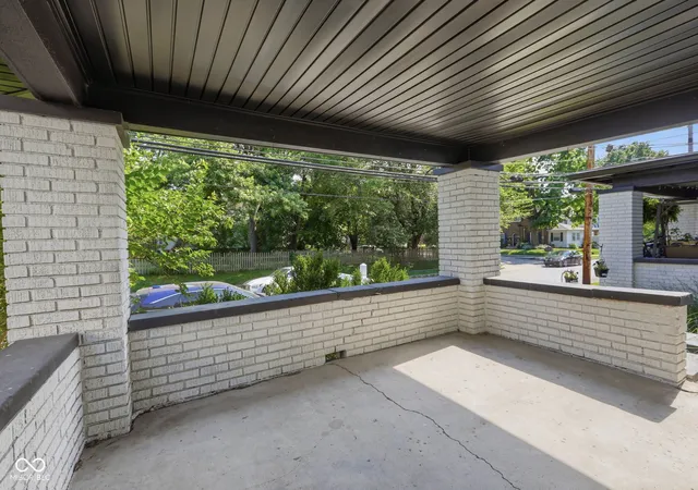 Photo 3 of Sale Pending at 642 E 54th Street, Indianapolis, IN 46220 | MLS# 22105879 | Listing updated on 2026-08-31