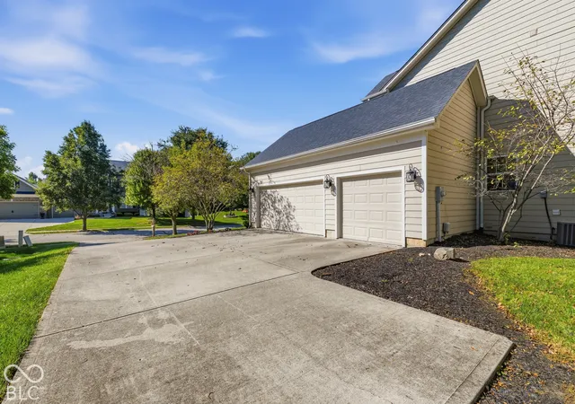 Photo 3 of Single family home for sale at 11361 Romeo Pl, Fishers, IN 46040 | MLS# 22105884 | Listing updated on 2026-10-22