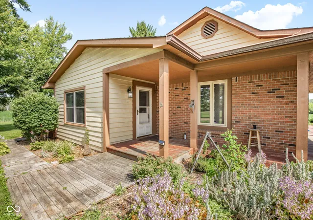 4th image of 10656 N County Road 200 W, Jamestown, IN 46147 | MLS# 22105892