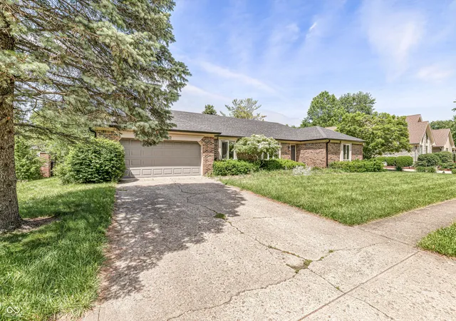2nd image of 7522 E 80th St, Indianapolis, IN 46256 | MLS# 22105897