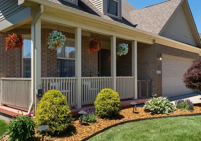 2nd image of 6075 Prairie Stream Wy, Columbus, IN 47203 | MLS# 22105909