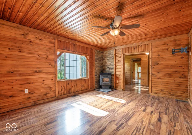Photo 4 of Single family home for sale at 9781 W Walnut St, Lapel, IN 46051 | MLS# 22105912 | Listing updated on 2026-10-10