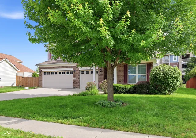 3rd image of 8110 Eskerban Dr, Avon, IN 46123 | MLS# 22105928