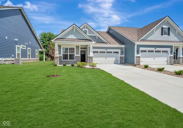 Photo 2 of Sale Pending at 3249 Heather Dr, Bargersville, IN 46106 | MLS# 22105929 | Listing updated on 2026-09-18