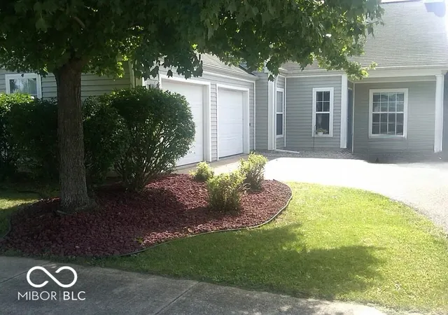 2nd image of 9247 Norris Dr, Hobart, IN 46342 | MLS# 22105931