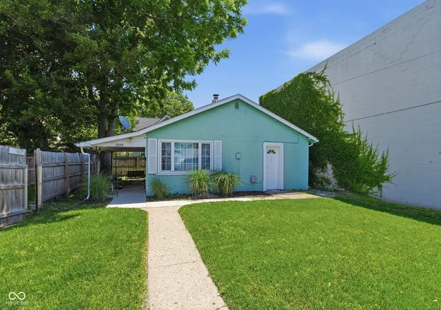 1st image of 1529 Kennington St, Indianapolis, IN 46225 | MLS# 22105954