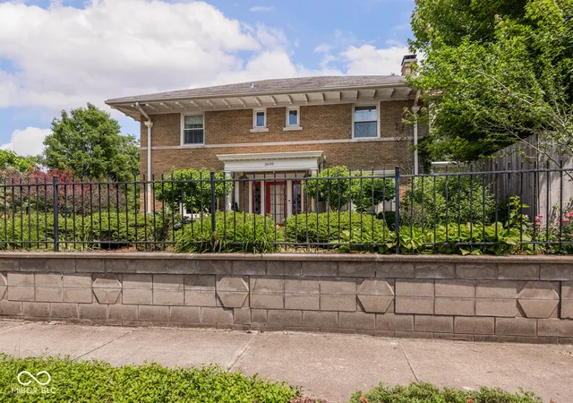Photo 4 of Sale Pending at 3699 N Delaware St, Indianapolis, IN 46205 | MLS# 22105965 | Listing updated on 2026-08-21