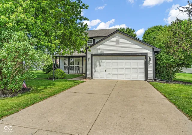 Homes for sale in Whiteland, IN | 641 Saraina Ln, Whiteland, IN 46184 | MLS# 22105998