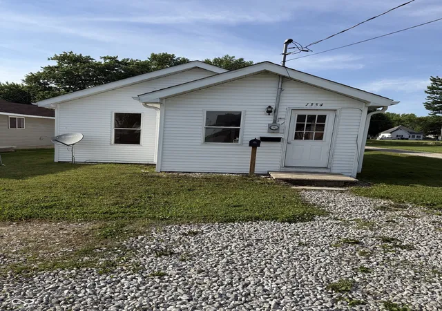 Homes for sale in Frankfort, IN | 1354 W Jefferson, Frankfort, IN 46041 | MLS# 22106006