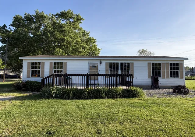 Homes for sale in Shirley, IN | 212 Delaware St, Shirley, IN 47384 | MLS# 22106015
