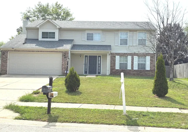 Photo 3 of Single family home for sale at 5932 Bowie Ln, Indianapolis, IN 46254 | MLS# 22106026 | Listing updated on 2026-08-26