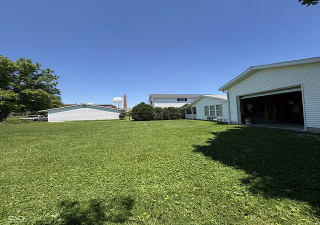 4th image of 221 S Eastern Ave, Batesville, IN 47006 | MLS# 22106034