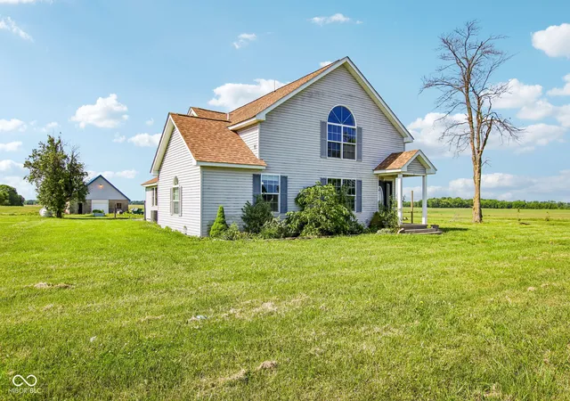 2nd image of 8476 E County Road 800 N, Bainbridge, IN 46105 | MLS# 22106054