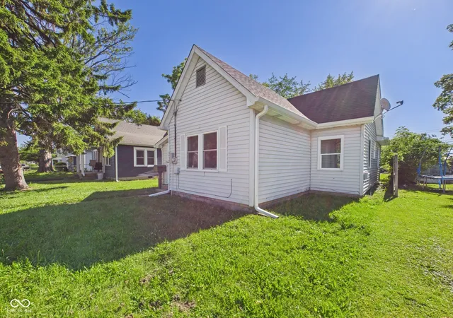 Homes for sale in Anderson, IN | 2636 Central Ave, Anderson, IN 46016 | MLS# 22106063
