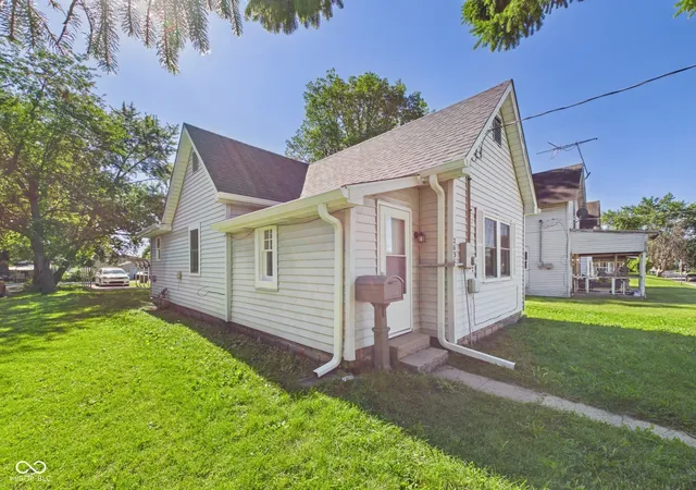 Homes for sale in Anderson, IN | 2636 Central Ave, Anderson, IN 46016 | MLS# 22106063