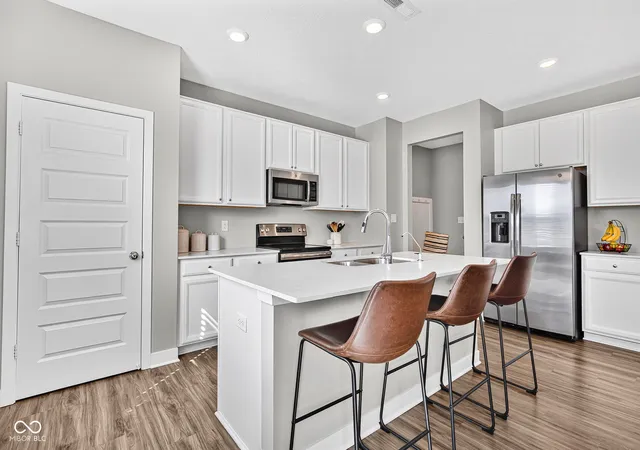 Photo 3 of Sale Pending at 16411 Sedalia Dr, Fishers, IN 46040 | MLS# 22106071 | Listing updated on 2026-08-26
