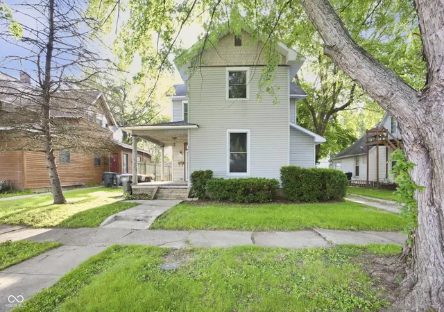 Photo 1 of Single family home for sale at 810 College, Anderson, IN 46012 | MLS# 22106077 | Listing updated on 2026-09-25