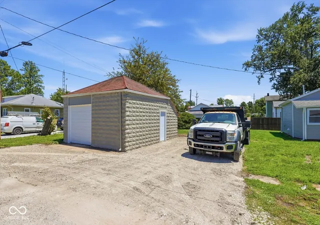 5th image of 206 W Walnut St, Waldron, IN 46182 | MLS# 22106096