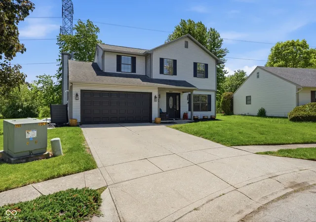 Photo 3 of Sale Pending at 4209 Lakefield Ct, Indianapolis, IN 46254 | MLS# 22106097 | Listing updated on 2026-08-27