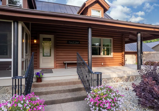 Photo 3 of Single family home for sale at 6855 N Centerville Rd, Williamsburg, IN 47393 | MLS# 22106110 | Listing updated on 2026-10-08