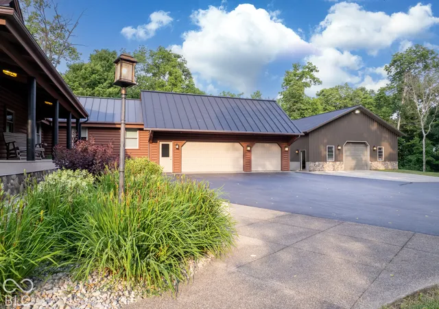 Photo 4 of Single family home for sale at 6855 N Centerville Rd, Williamsburg, IN 47393 | MLS# 22106110 | Listing updated on 2026-10-08