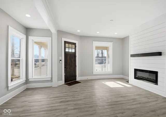 Photo 3 of Single family home for sale at 628 E 22nd Street, Indianapolis, IN 46202 | MLS# 22106116 | Listing updated on 2026-07-18