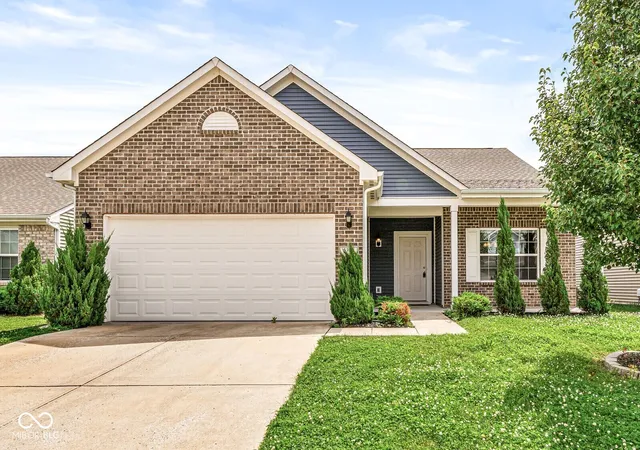 Homes for sale in Whitestown, IN | 5321 Tanglewood Ln, Whitestown, IN 46075 | MLS# 22106173