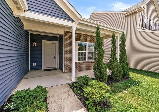 Homes for sale in Whitestown, IN | 5321 Tanglewood Ln, Whitestown, IN 46075 | MLS# 22106173