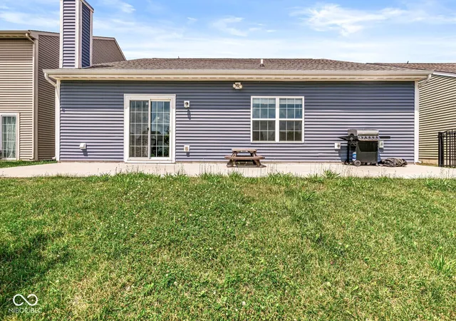 Homes for sale in Whitestown, IN | 5321 Tanglewood Ln, Whitestown, IN 46075 | MLS# 22106173