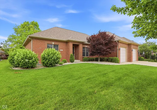 Homes for sale in Greenwood, IN | 3724 Morningside Dr, Greenwood, IN 46143 | MLS# 22106182