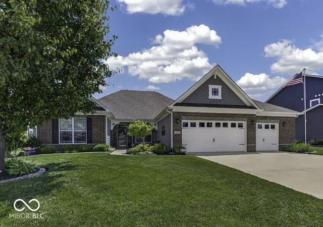 2nd image of 4201 Saddle Club Pkwy, Bargersville, IN 46106 | MLS# 22106189