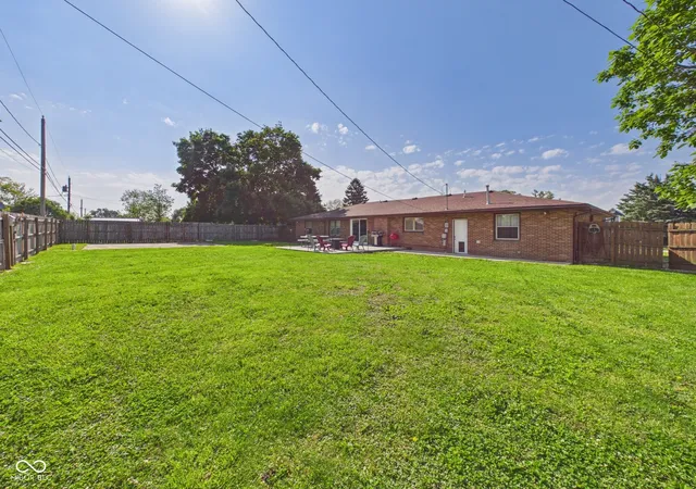 Homes for sale in Alexandria, IN | 708 W Monroe St, Alexandria, IN 46001 | MLS# 22106235