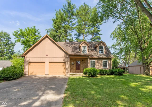 1st image of 1221 S Poplar St, Seymour, IN 47274 | MLS# 22106270