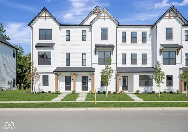 1st image of 4457 Yellowwood Ave, Brownsburg, IN 46112 | MLS# 22106277