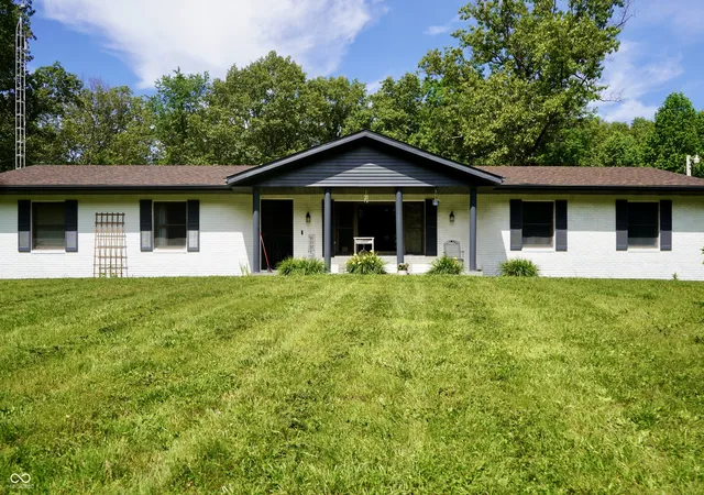 Homes for sale in Orleans, IN | 785 Deer Run, Orleans, IN 47452 | MLS# 22106302
