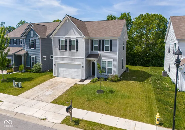 2nd image of 1118 Brockton Ct, Greenfield, IN 46140 | MLS# 22106313