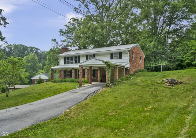 Homes for sale in North Vernon, IN | 209 Long St, North Vernon, IN 47265 | MLS# 22106330