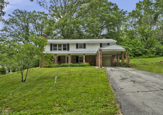 Homes for sale in North Vernon, IN | 209 Long St, North Vernon, IN 47265 | MLS# 22106330