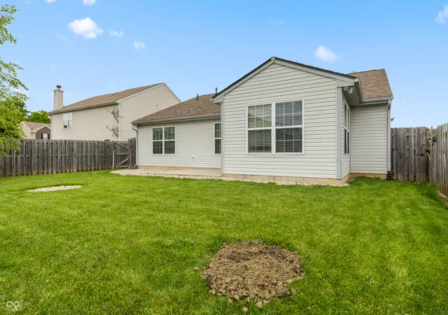 25th image of 3463 Enclave Ln, Greenwood, IN 46143 | MLS# 22106341