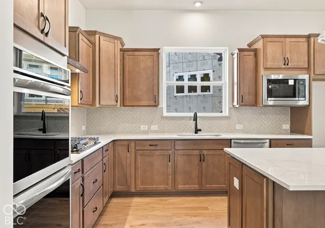 Photo 4 of Single family home for sale at 11851 Gray Ghost Way, Fishers, IN 46040 | MLS# 22106363 | Listing updated on 2026-10-23