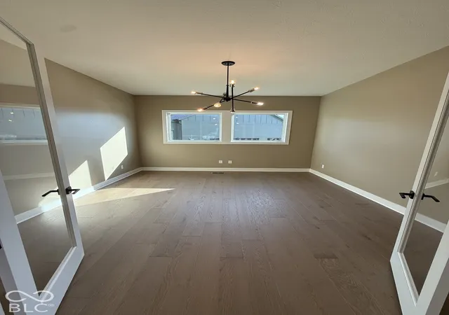 Photo 2 of Mansion for sale at 19635 Chatsworth Blvd, Westfield, IN 46074 | MLS# 22106365 | Listing updated on 2026-10-26