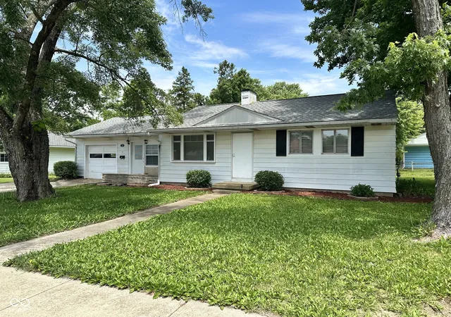 1st image of 2 W Tilden Dr, Brownsburg, IN 46112 | MLS# 22106421